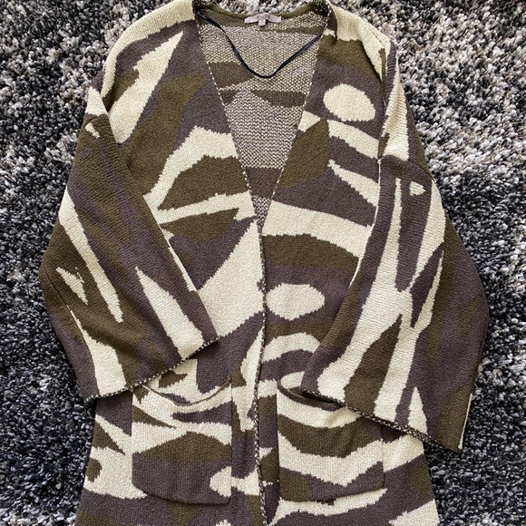 Miss Me Camo Heavy Weight Duster Sweater! - Picture 2 of 5